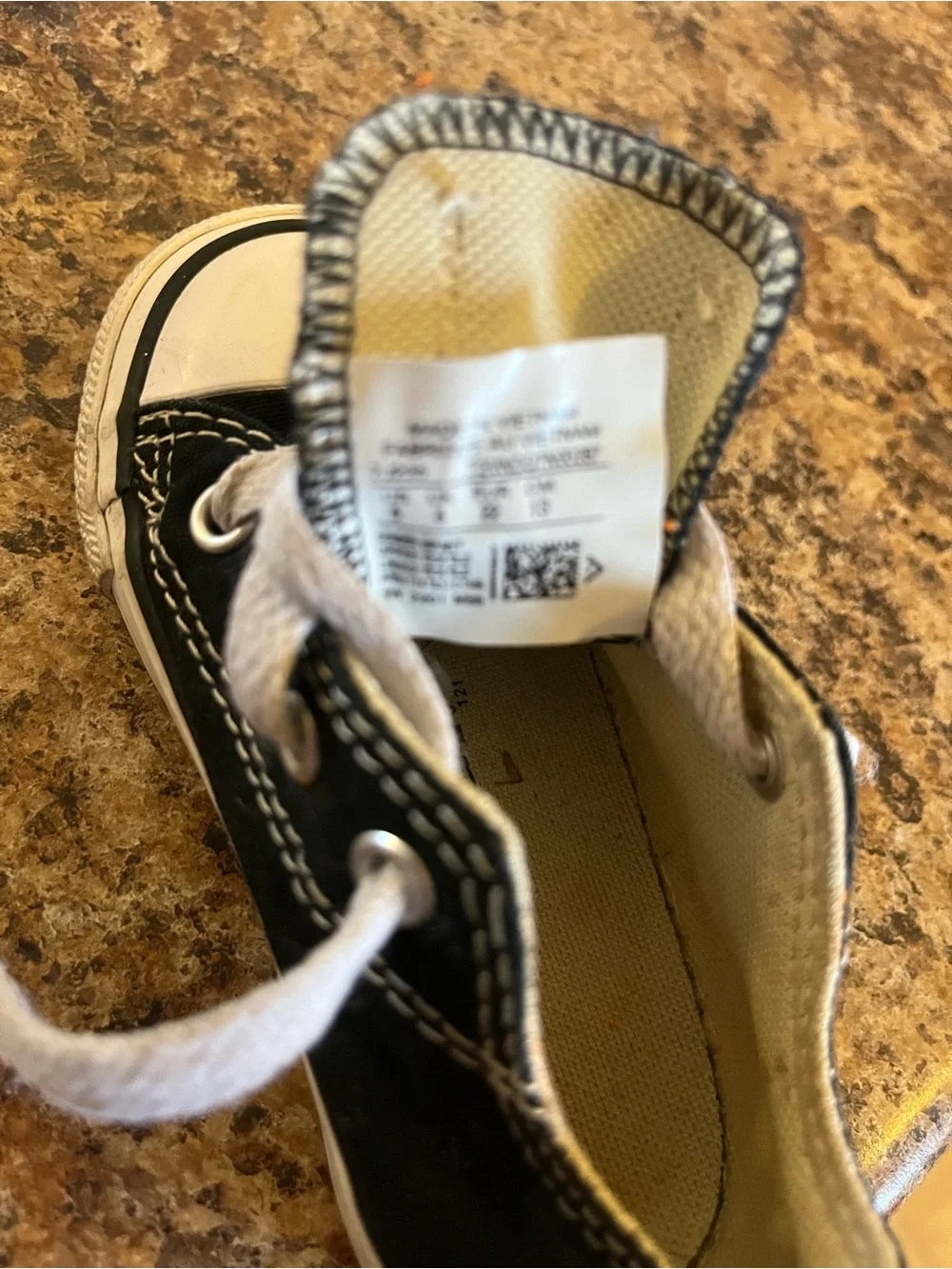 Converse low top